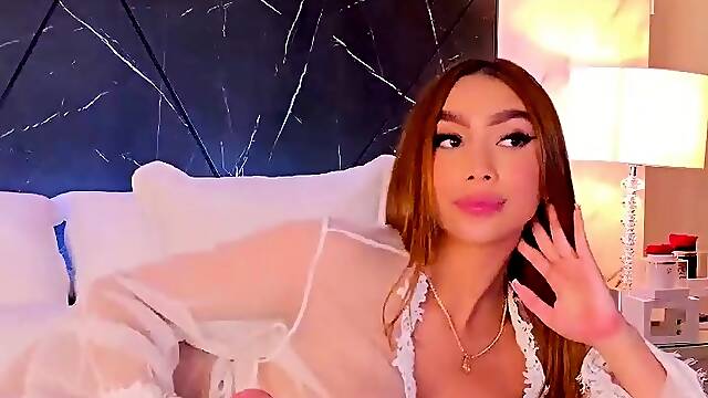 Amateur his tall blonde fetish masturbating on live webcam