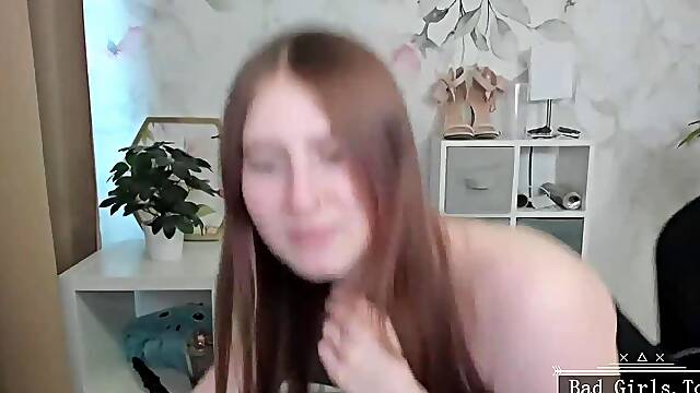 Skinny Webcam Teen with Big Booty and Natural Big Tits