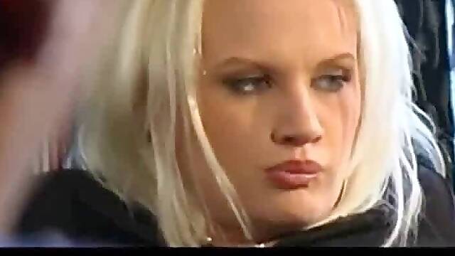 Swedish Blonde Louisa tar på sig en BBC