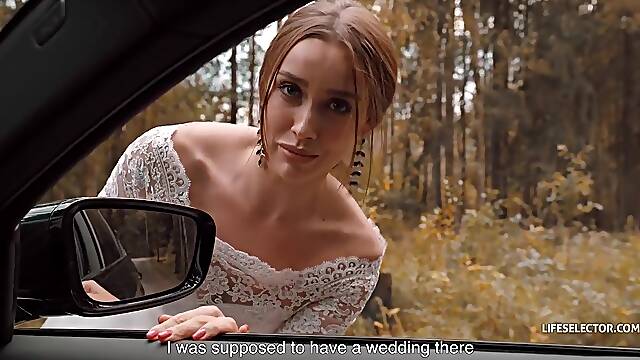 Luxury Girl The With Runaway Bride And Kristina Sweet