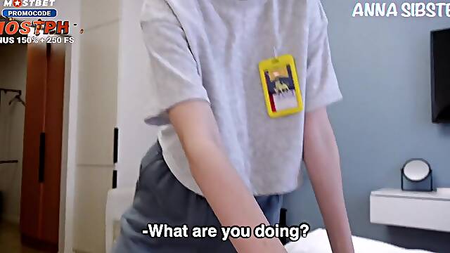 The maid at the hotel took all my clothing, I was exposed!