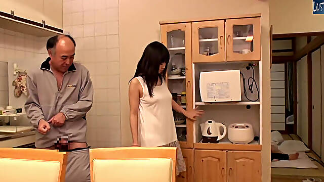 Careless Glimpse - Noticing His Reaction, She Quietly Lets the Moment Go Further - Part4